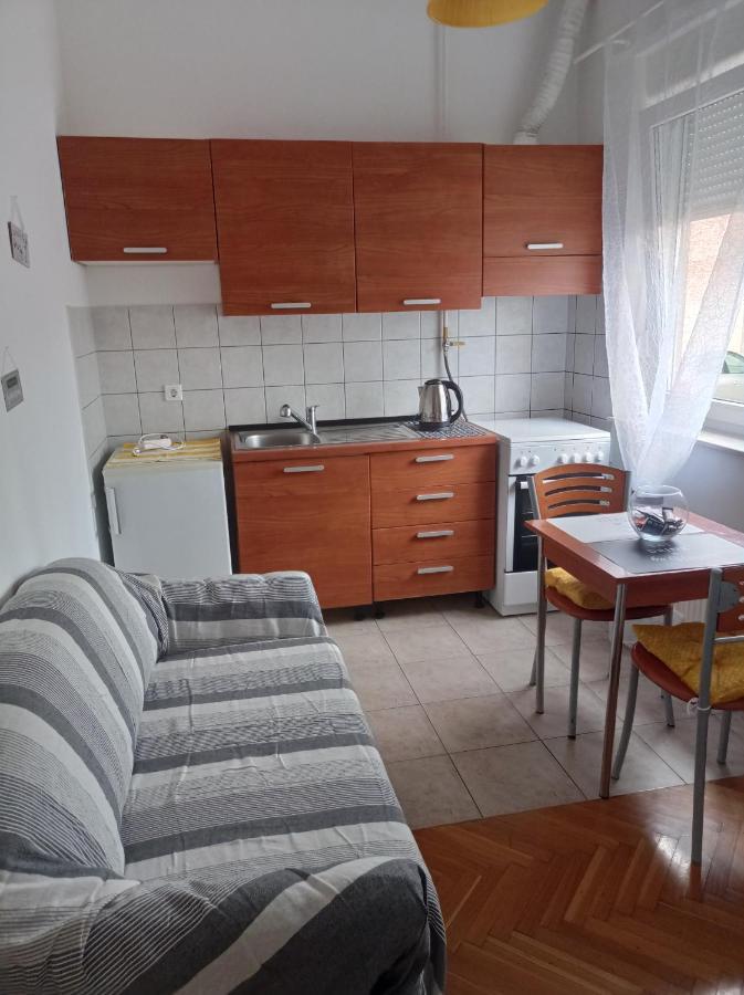 Donata Apartman Eszék Kültér fotó