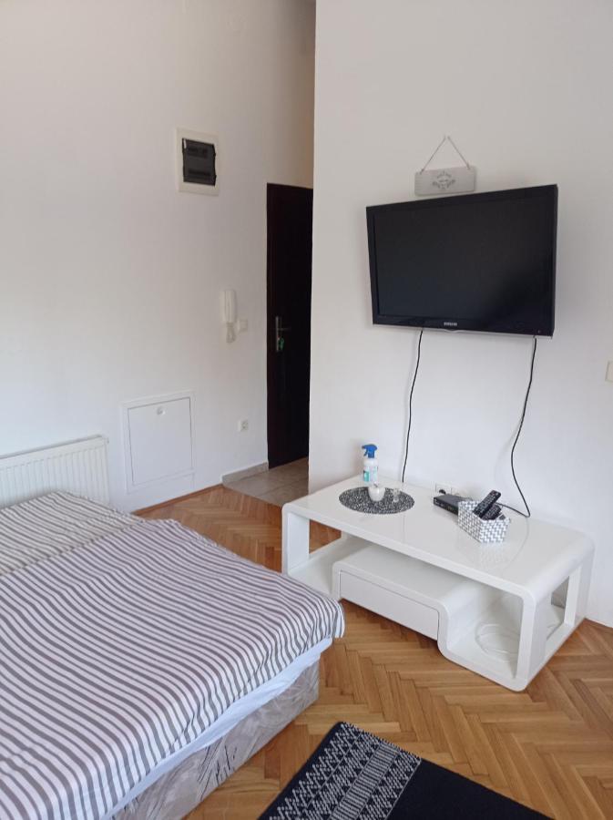 Donata Apartman Eszék Kültér fotó